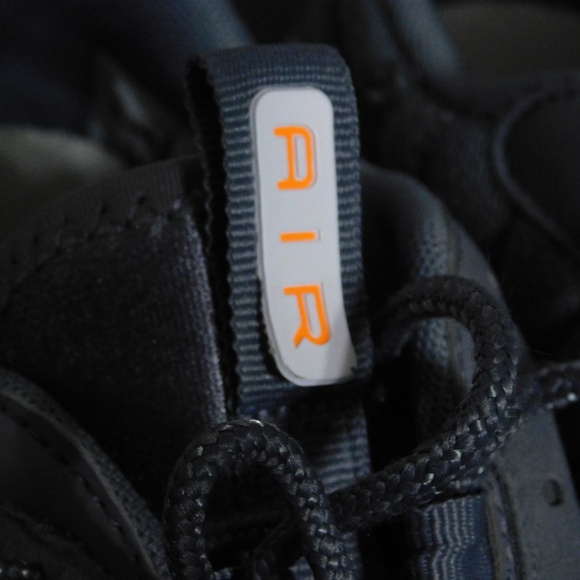 NIKE AIR  SIZE 8.5 - Picture 3 of 7